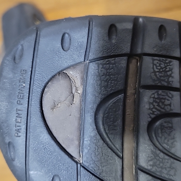 Keen women's 9.5 clogs - Picture 8 of 8